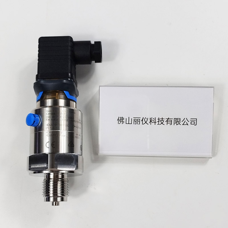 E+H PMC11-AA1U1HBWBJA（PMC11-10D8/0）压力变送器 陶瓷膜片 整体实拍