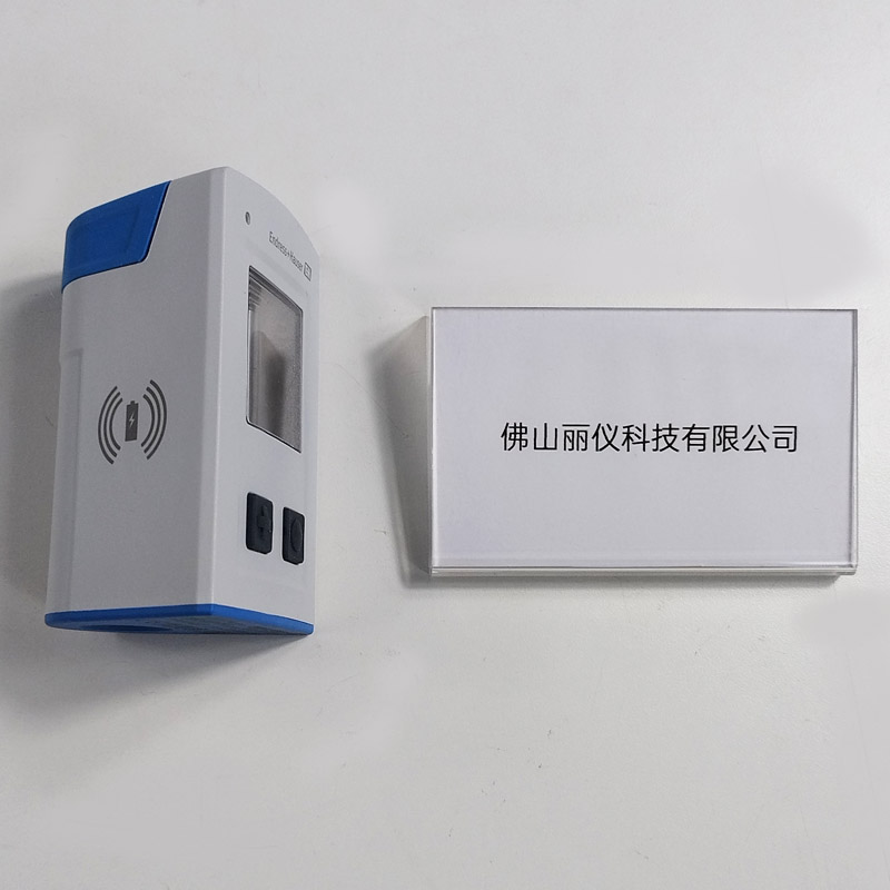 E+H CML18-AAACA1(CML18-1098/0) 多参数手持设备 连接Memosens传感器 整体实拍