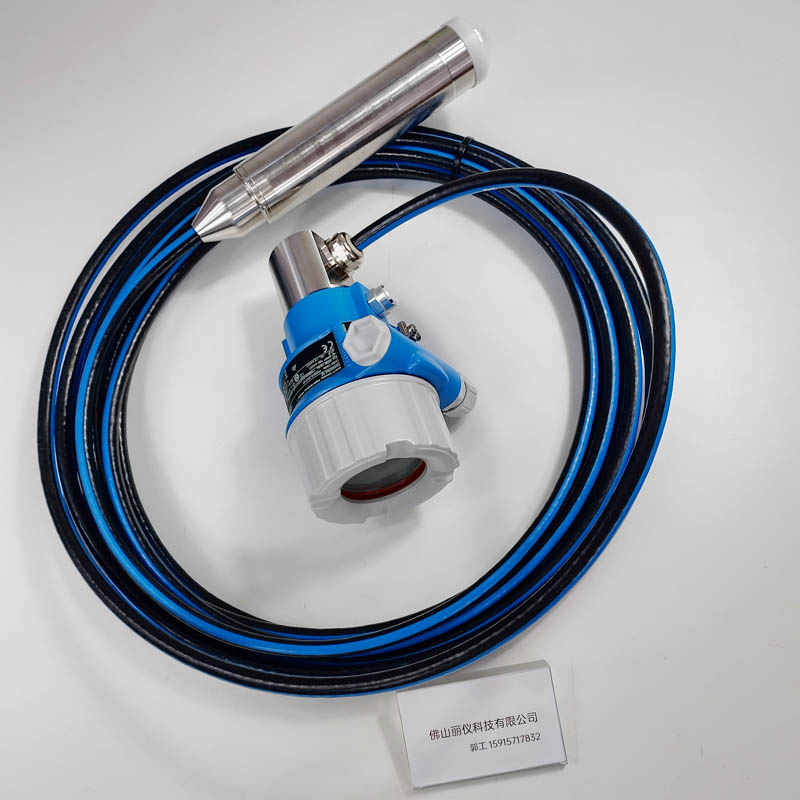 E+H FMB53 静压液位计 Deltapilot M 缆式 CONTITE传感器 整体实拍
