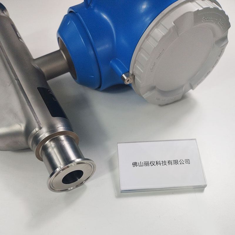 E+H 8E3B25-NSIBAEAFAASAFTSHA1+AK(8E3B25-X978-0) 质量流量计 Promass E 300 Tri-Clamp卫生型连接 316L过程连接
